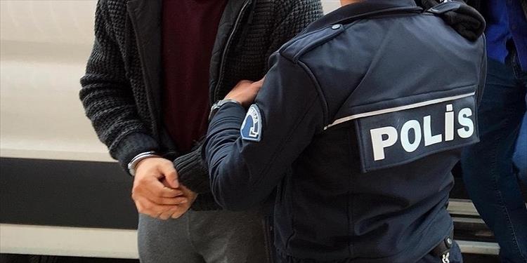 Hayali ihracat, kaçakçılık, rüşvet operasyonunda Gümrük memurlarına gözaltı